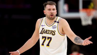 个引人注目 个引人注目